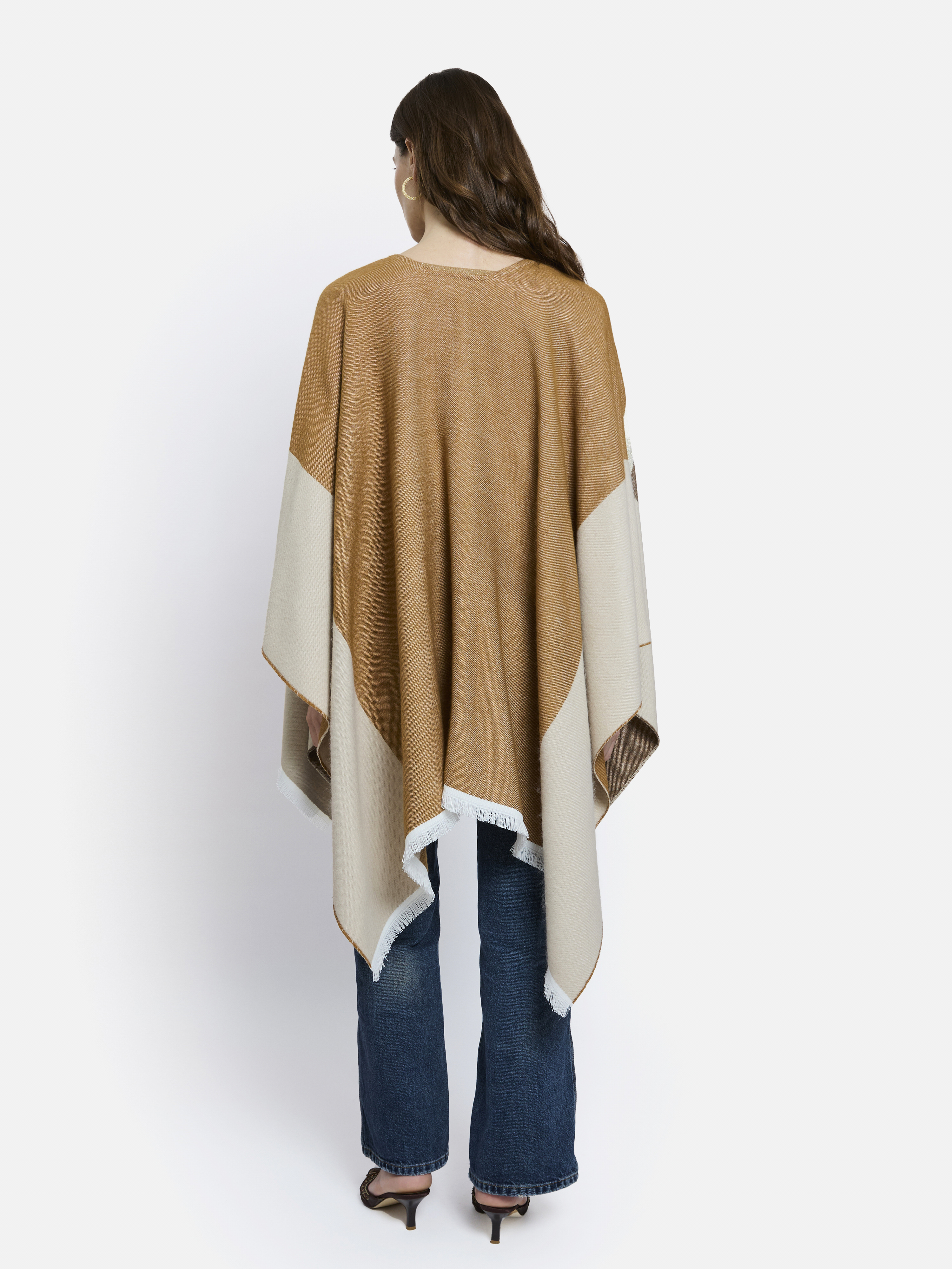 PONCHO VILLANDRY