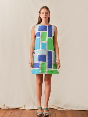 ROBE ESCALE