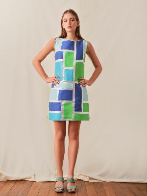 ROBE ESCALE