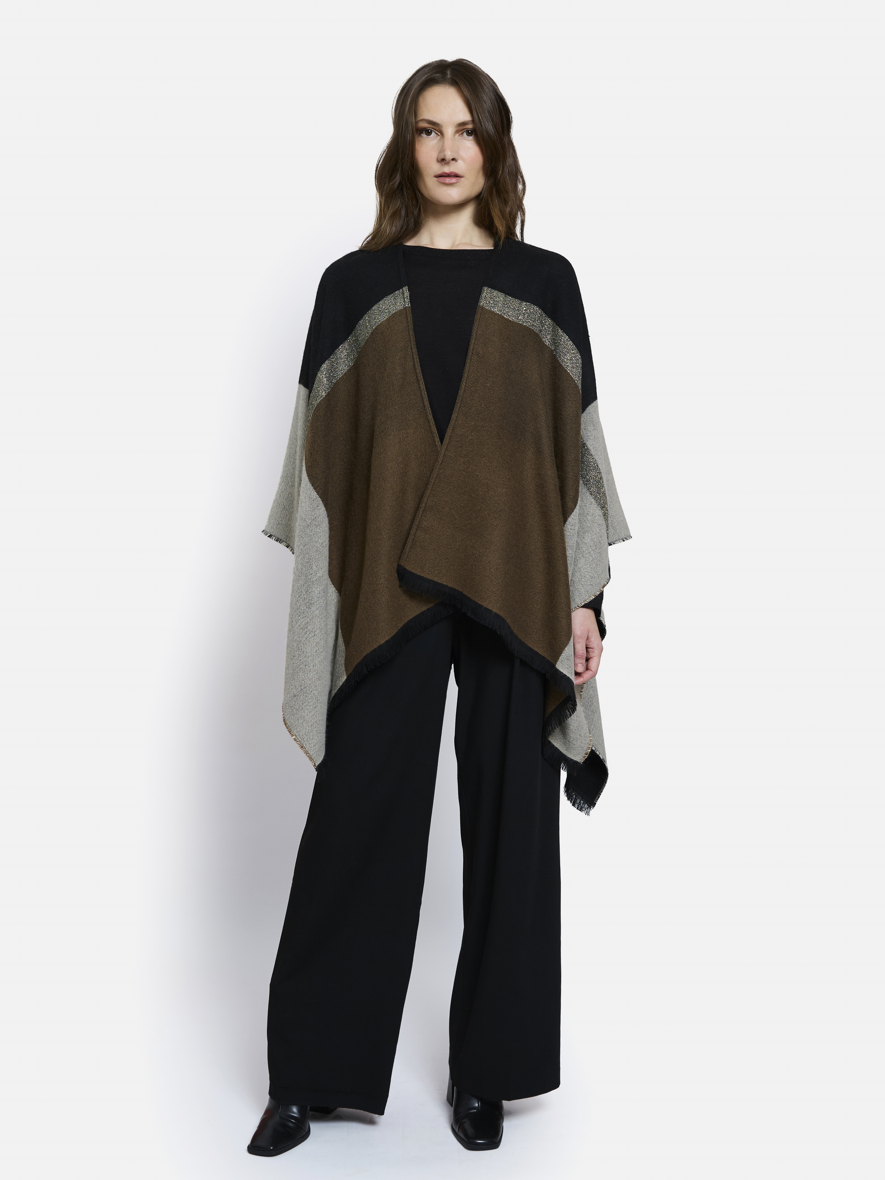 PONCHO VILLANDRY
